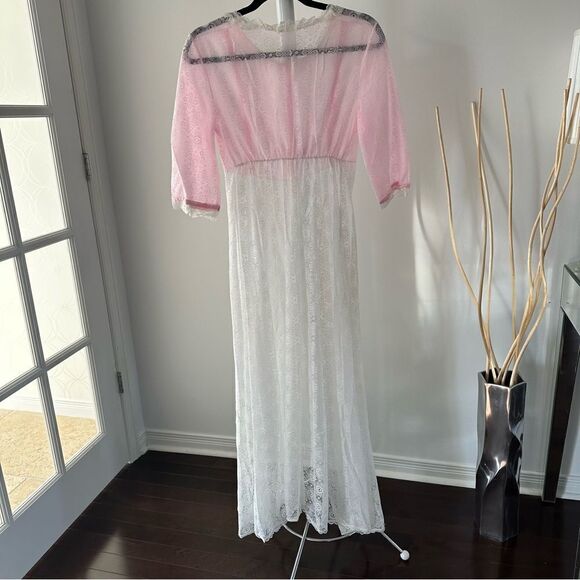 Vintage Ruffled Pink and White Lace  Dress - Picture 4 of 16